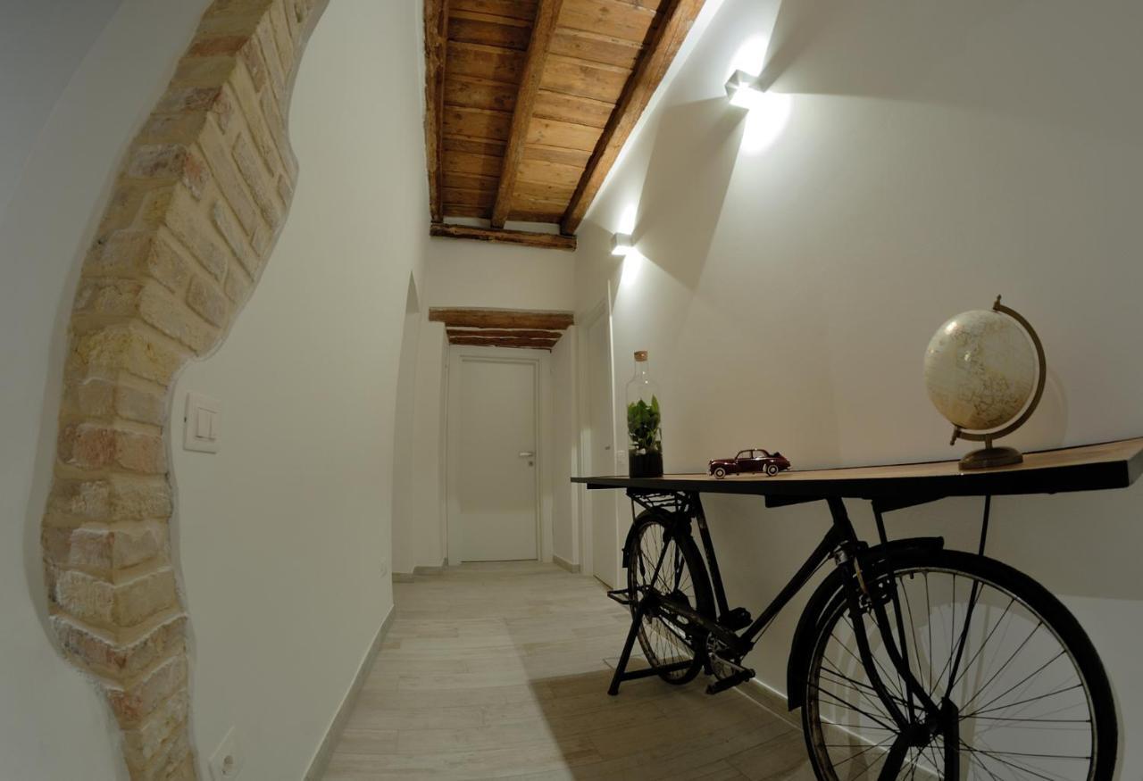 B&B Del Corso Лорето Екстериор снимка